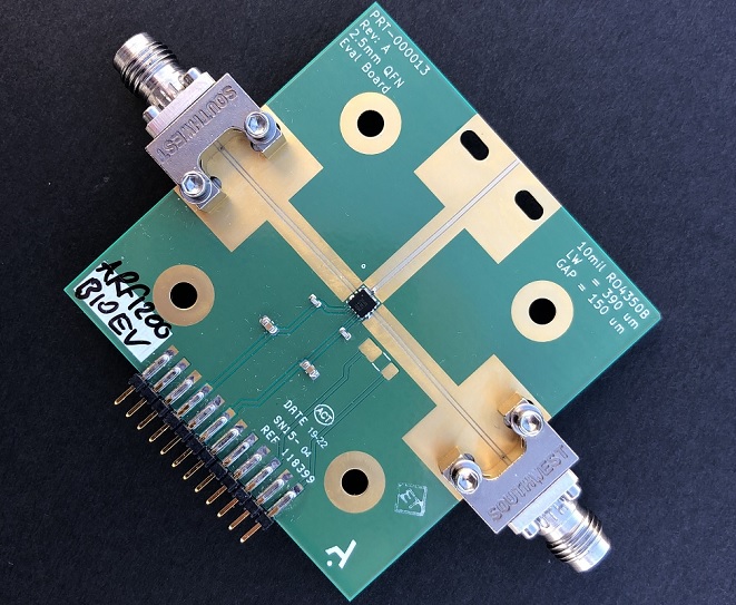 ARF1200Q2 (20 - 31.5 GHz) Demo Board For Low Noise Amplifier